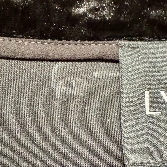 LYSSÉ Willa Black Crushed Velvet Tassel Tie Oversized Wide Sleeve Kimono Medium - Picture 12 of 12